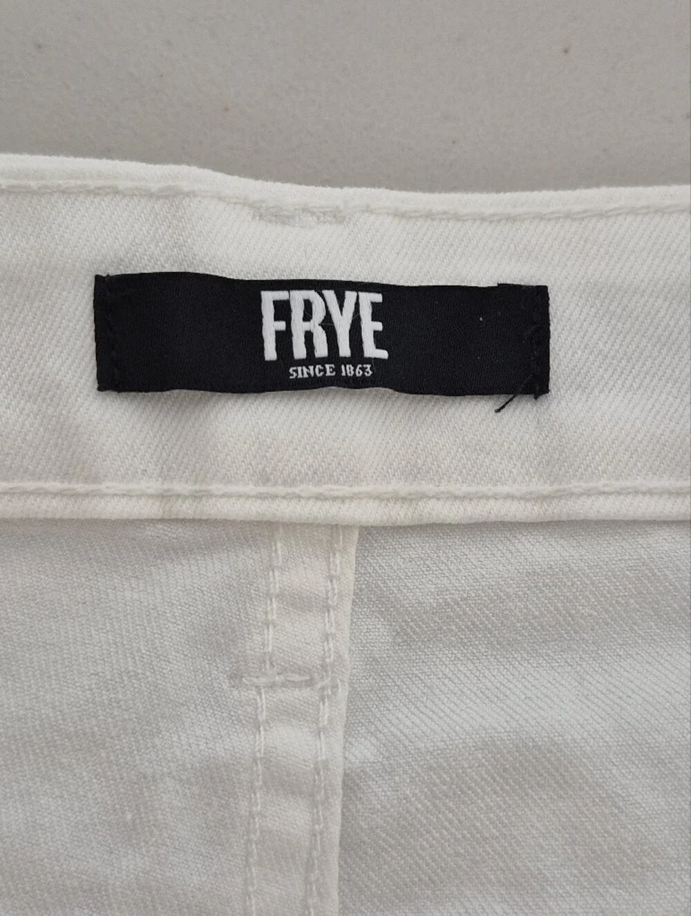 Frye Ivory White Denim High-Rise Cuffed Crop Plus Size Jeans - Size 14/32